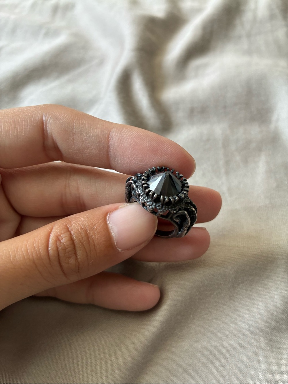 Bloodmilk Blood milk belonging to the darkness ring size 4.75